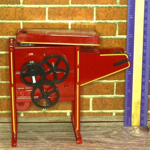 Vintage Ertl Corn Shredder Toy Kitchen Decor Rustic Red Primitive Accent - Picture 9 of 11
